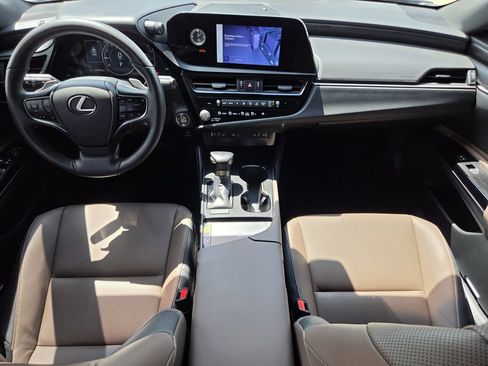 Used 2024 Lexus ES 350 w/ Premium Package FWD image 12