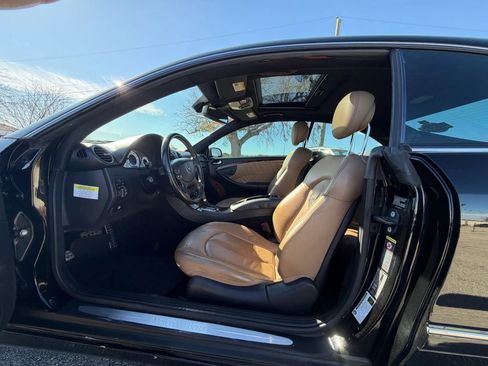 Used 2008 Mercedes-Benz CLK 350 Coupe image 8