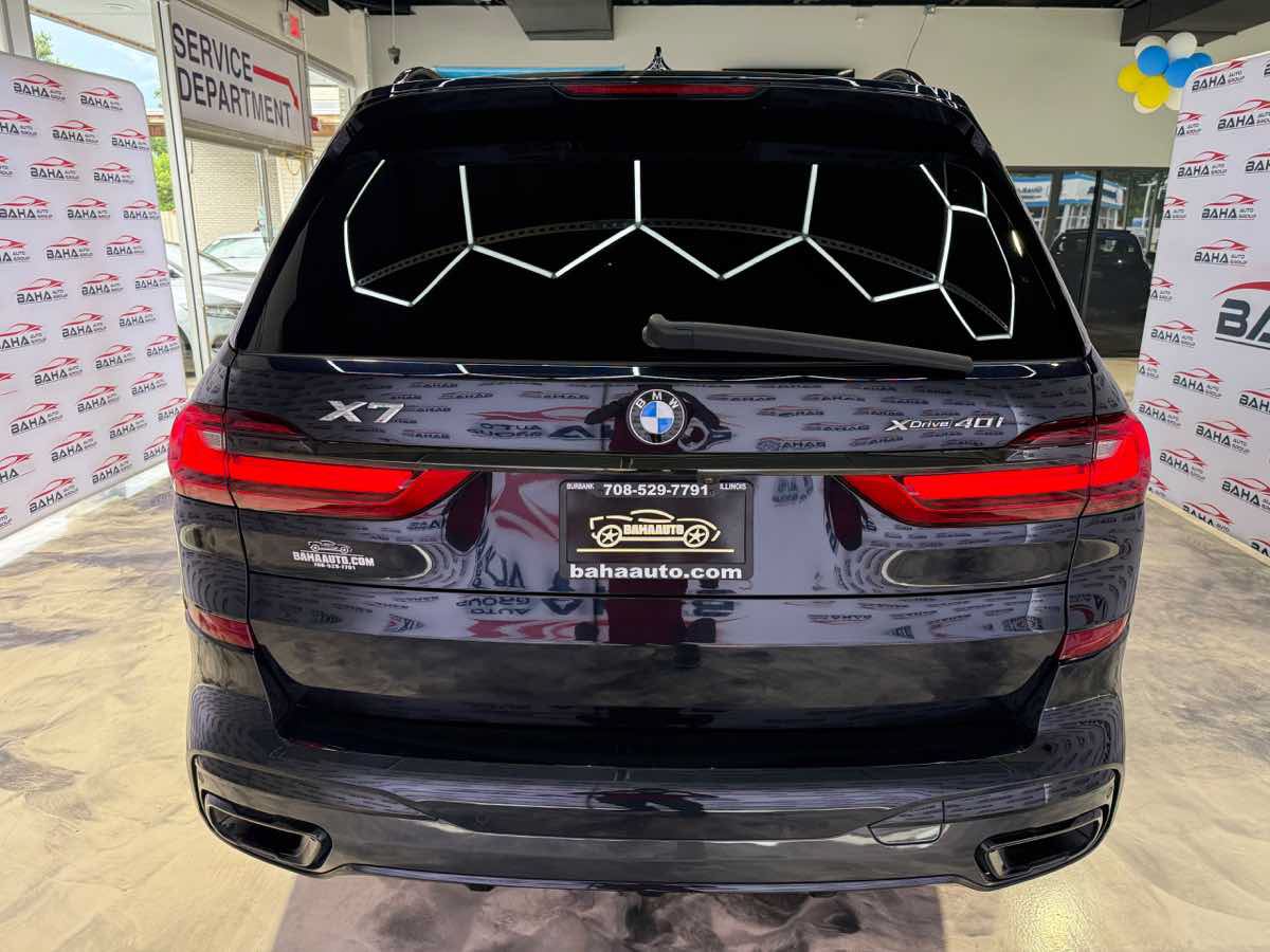 Used 2022 BMW X7 xDrive40i w/ M Sport Package AWD/4WD image 10
