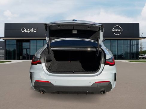 Used 2023 BMW 430i Coupe w/ M Sport Package image 10