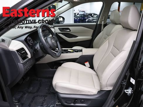Used 2023 Nissan Rogue SL w/ SL Premium Package AWD/4WD image 14