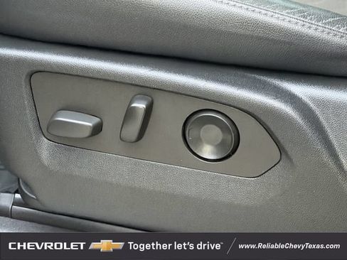 Used 2022 Chevrolet Silverado 1500 ZR2 w/ Technology Package AWD/4WD image 33