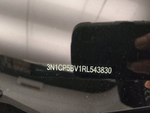 Used 2024 Nissan Kicks S FWD image 33
