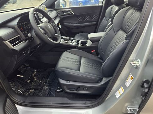 New 2025 Mitsubishi Outlander SEL Black Edition image 17