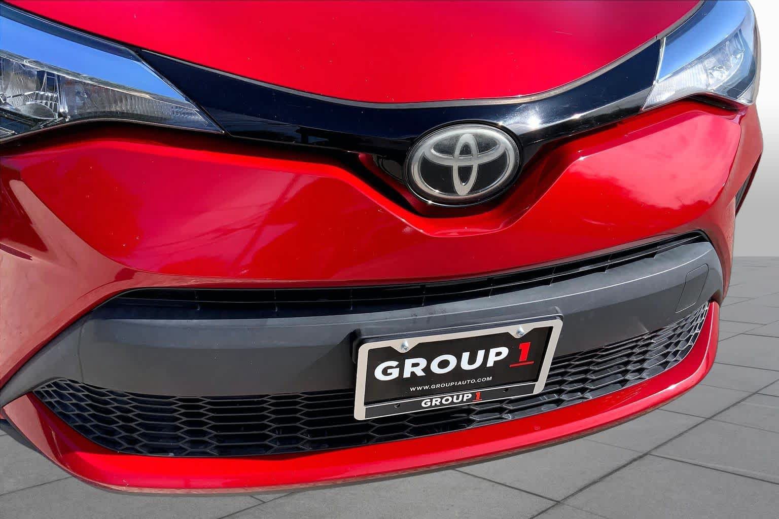 Used 2021 Toyota C-HR XLE FWD image 29