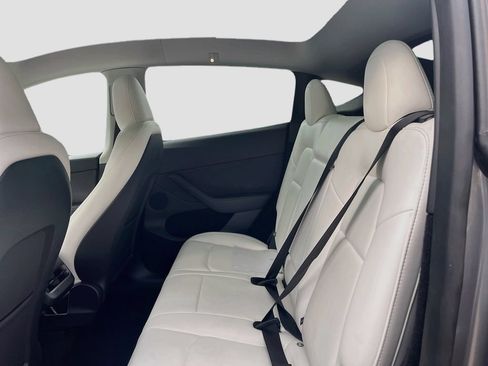 Used 2024 Tesla Model Y Long Range RWD image 24