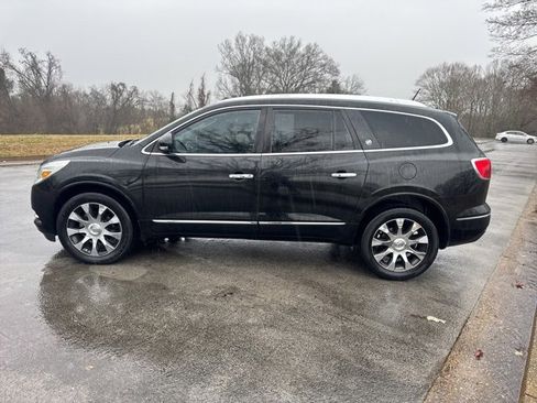 Used 2017 Buick Enclave Leather w/ Enclave Sport Touring Edition image 4