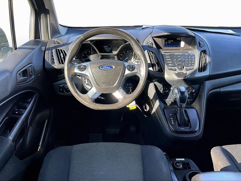 Used 2018 Ford Transit Connect XL image 5