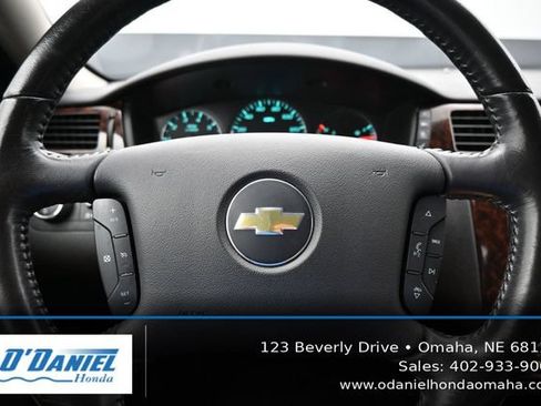 Used 2014 Chevrolet Impala LTZ FWD image 29