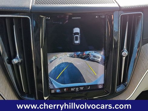 Certified 2022 Volvo XC60 B6 Inscription w/ Advanced Package image 19