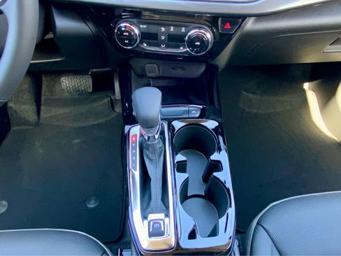 New 2026 Chevrolet Trax ACTIV FWD image 40