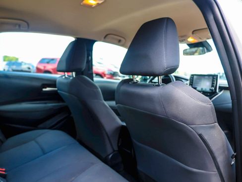 Used 2021 Toyota Corolla LE FWD image 8