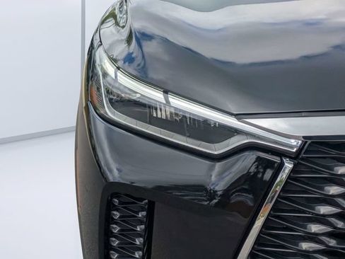 Certified 2025 INFINITI QX60 Pure FWD image 9