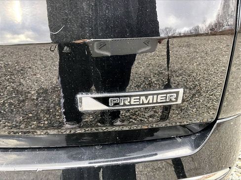 Used 2018 Chevrolet Traverse Premier image 8