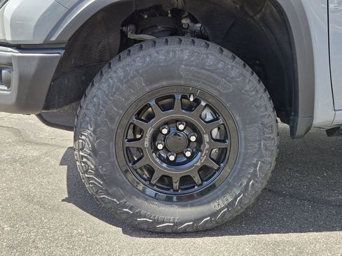 Used 2024 GMC Sierra 1500 AT4X w/ AT4X AEV Edition AWD/4WD image 7