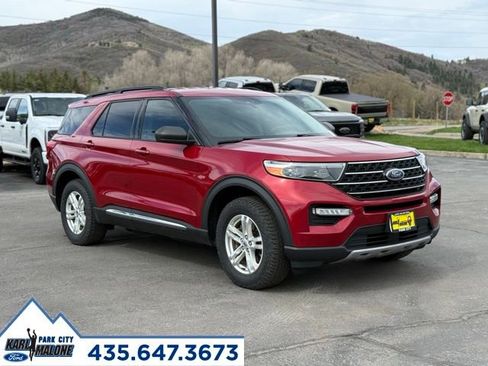 Used 2020 Ford Explorer XLT w/ Equipment Group 202A image 7