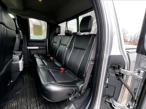 Used 2021 Ford F250 Lariat w/ Chrome Package image 19