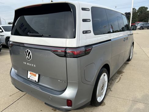 New 2025 Volkswagen ID. Buzz 1st Edition AWD/4WD image 4