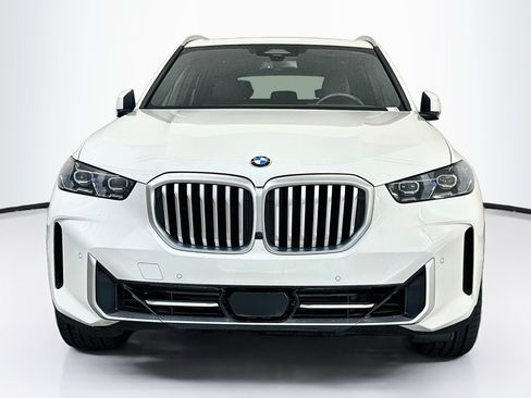 Used 2026 BMW X5 xDrive40i AWD/4WD image 2
