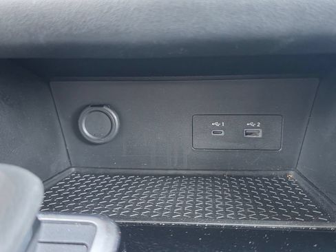Used 2024 Nissan Pathfinder SV FWD image 29