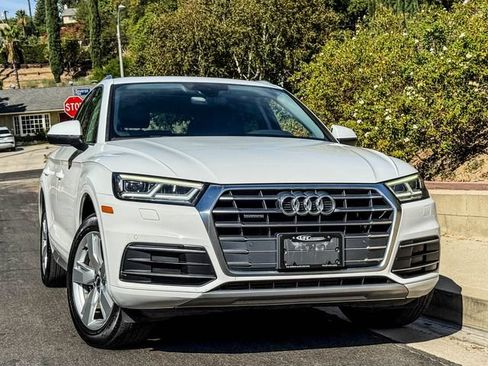Used 2018 Audi Q5 2.0T Premium Plus w/ Premium Plus Package AWD/4WD image 4