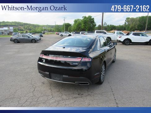 Used 2019 Lincoln MKZ Premiere image 11