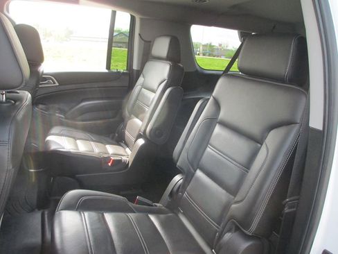 Used 2019 GMC Yukon XL Denali w/ Denali Ultimate Package image 24