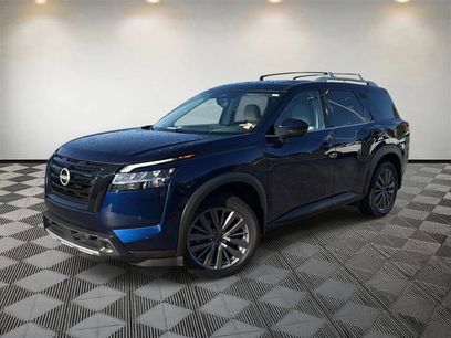 Used 2024 Nissan Pathfinder SL w/ SL Premium Package