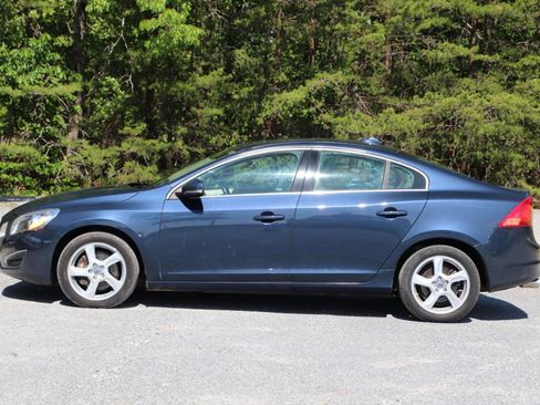Used 2013 Volvo S60 T5 AWD/4WD image 36