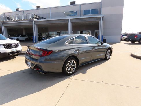Used 2020 Hyundai Sonata SEL w/ Convenience Package image 11