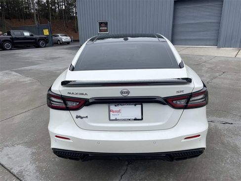 Certified 2023 Nissan Maxima SR w/ Sport Mat Group image 5