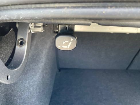 Used 2014 MAZDA MAZDA3 s Grand Touring FWD image 8