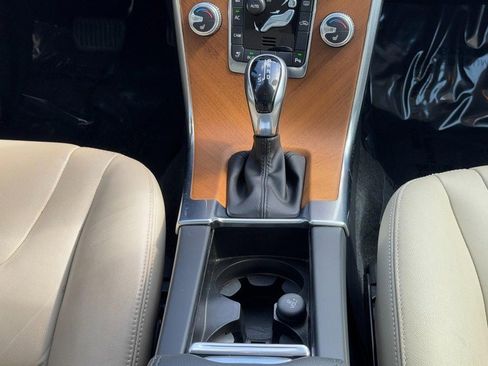 Used 2017 Volvo XC60 T5 Inscription w/ Preferred Option Package image 15