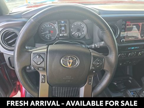 Used 2022 Toyota Tacoma TRD Sport w/ Technology Package AWD/4WD image 11