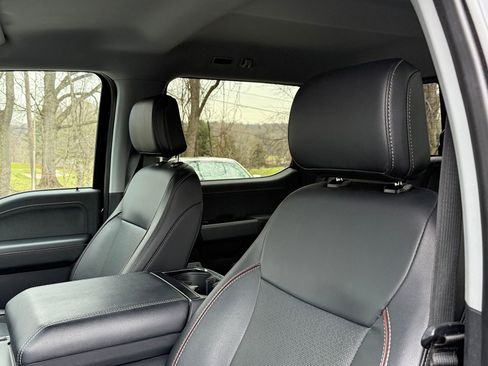 Used 2023 Ford F150 Lariat w/ Trailer Tow Package image 17