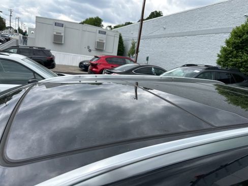 Used 2019 Cadillac XT5 Luxury AWD/4WD image 3