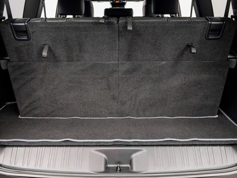 Used 2025 Lexus GX 550 w/ Cold Area Package AWD/4WD image 36