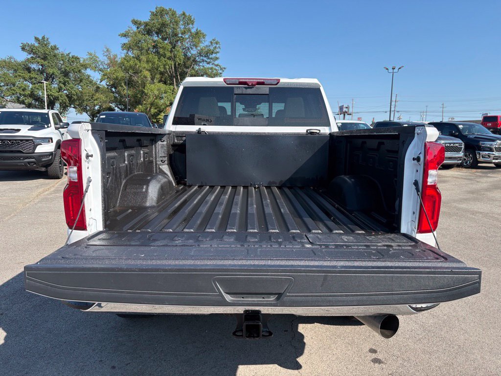 Used 2024 Chevrolet Silverado 2500 LTZ w/ LTZ Premium Package AWD/4WD image 7