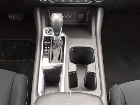 Used 2024 Nissan Sentra SV FWD image 21