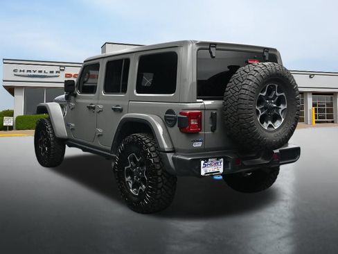 Used 2022 Jeep Wrangler Unlimited Rubicon 4xe w/ Dual Top Group AWD/4WD image 3