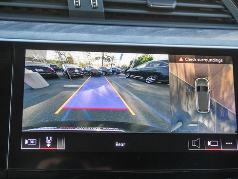 Certified 2022 Audi e-tron Premium w/ Convenience Plus Package image 27