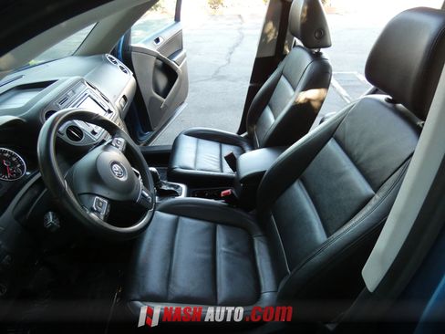 Used 2017 Volkswagen Tiguan SEL FWD image 49