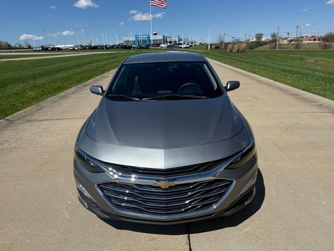 Used 2024 Chevrolet Malibu LT FWD image 12