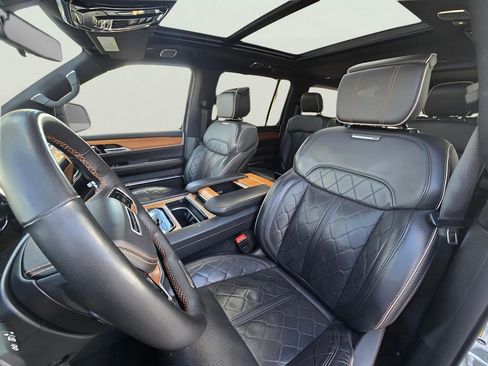 Used 2024 Jeep Grand Wagoneer L Series III image 6