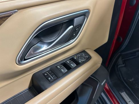 Used 2023 Chevrolet Tahoe Premier w/ Advanced Technology Package image 12