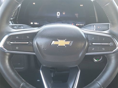 Used 2025 Chevrolet Suburban LT w/ Comfort Package image 33