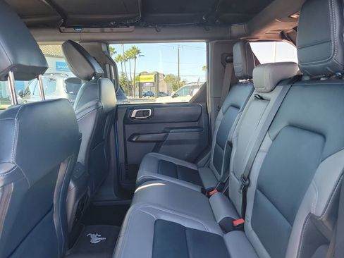 Used 2024 Ford Bronco Outer Banks image 14