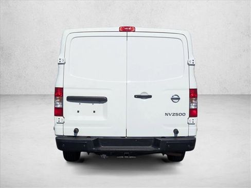 Used 2021 Nissan NV 2500 SV image 7