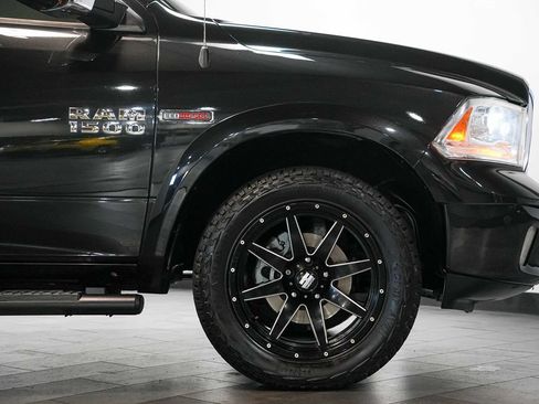 Used 2016 RAM 1500 Laramie AWD/4WD image 9