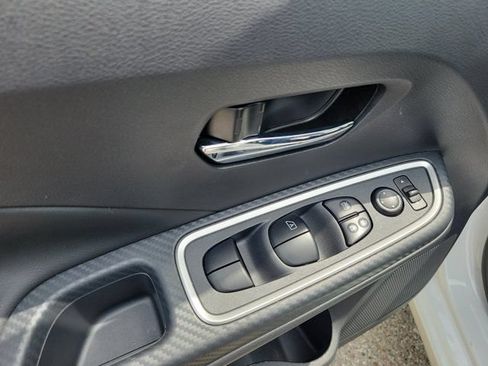 Certified 2025 Nissan Versa SR w/ Trunk Package FWD image 27